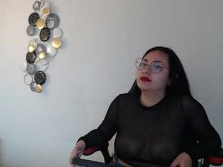 madie-eternity live cam preview