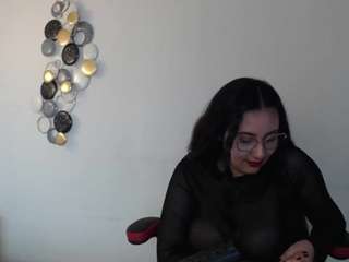 madie-eternity live cam preview