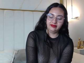 madie-eternity live cam preview