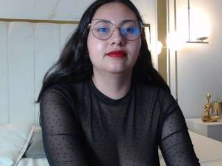 madie-eternity live cam preview