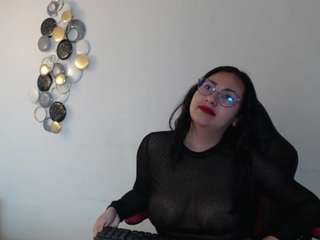 madie-eternity live cam preview