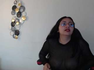 madie-eternity live cam preview