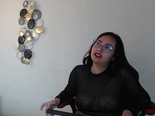 madie-eternity live cam preview