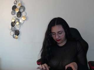 madie-eternity live cam preview