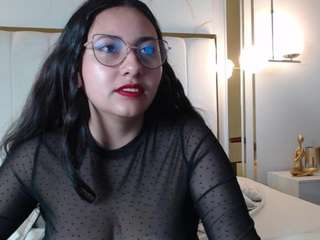 madie-eternity live cam preview