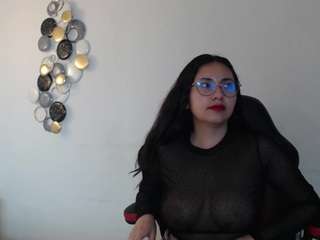madie-eternity live cam preview