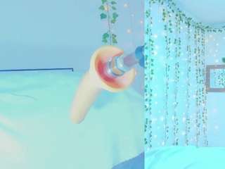tiffanny-loveee from camsoda