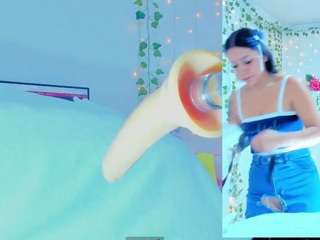 tiffanny-loveee webcam model