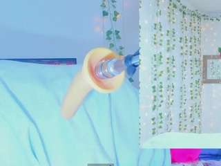 tiffanny-loveee from CamSoda is Freechat