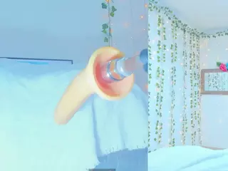 Tiffanny-Loveee's Live Sex Cam Show