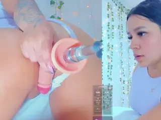 Tiffanny-Loveee's Live Sex Cam Show