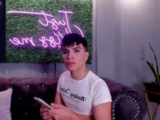 damoncolin chat room