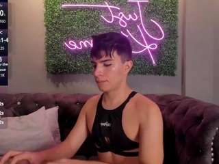  damoncolin chat room