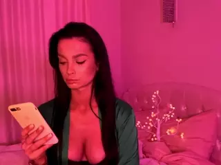 Doris6Cream's Live Sex Cam Show