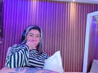 Emily White live webcam show