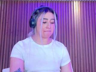 Emily White live webcam show