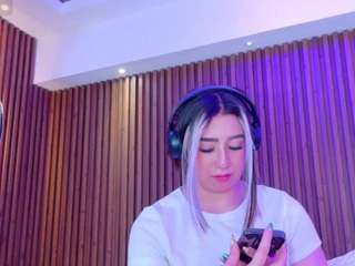 Emily White live webcam show