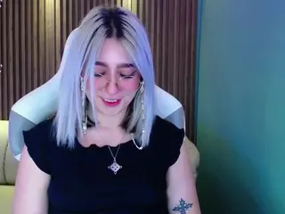 Emily White's Live Sex Cam Show