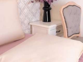  susana-sanchez chat room