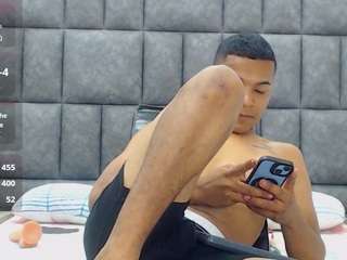  liamsyallisson chat room