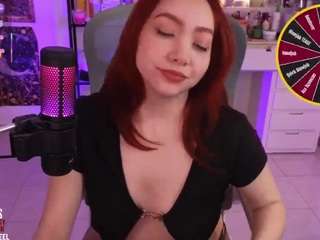 lilyvelvet Live Webcam on CamSoda