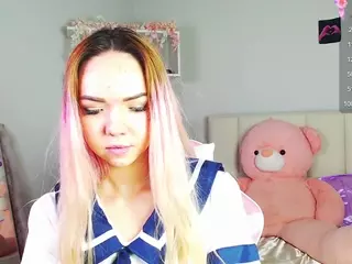 Yourladybug's Live Sex Cam Show
