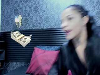 hellen-slutty Live Webcam on CamSoda