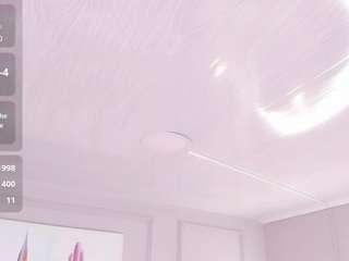 maddy-brooks's CamSoda show and profile