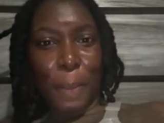 darkbrownin14