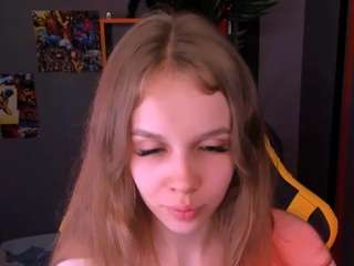 selenacuute Live Webcam on CamSoda