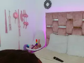 coralsuarez's Live Sex Cam Show