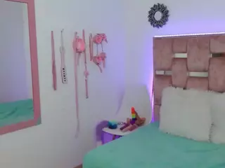 coralsuarez's Live Sex Cam Show