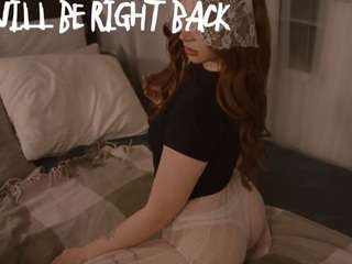 frecklediyana's CamSoda show and profile