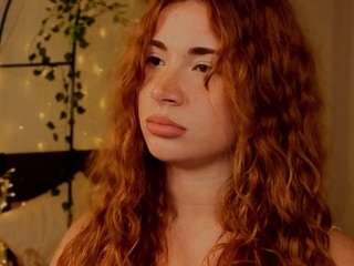frecklediyana live cam preview