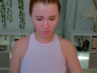 frecklediyana's Live Sex Cam Show