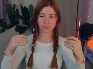 frecklediyana's Live Sex Cam Show