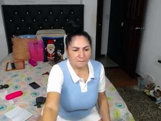 sexy-bigboobs10 webcam