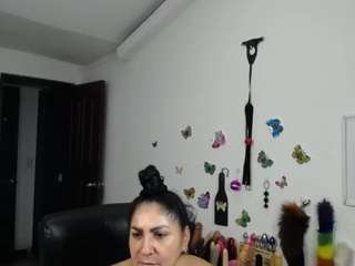 sexy-bigboobs10's CamSoda show and profile