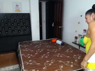 sexy-bigboobs10 webcam