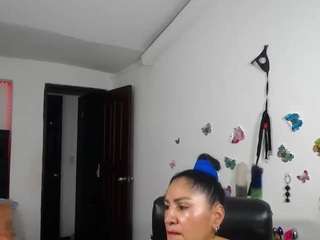 sexy-bigboobs10 webcam