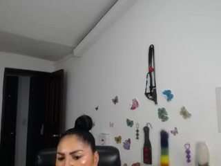 sexy-bigboobs10 webcam