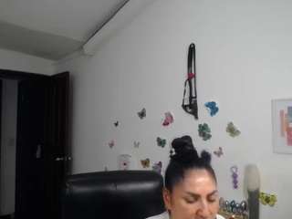 sexy-bigboobs10 webcam