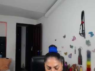 sexy-bigboobs10 webcam