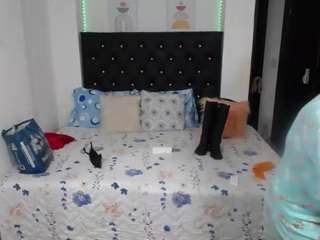 sexy-bigboobs10 webcam