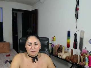 sexy-bigboobs10 live webcam show