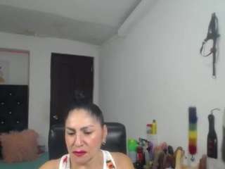 Sexy-Bigboobs10 live webcam show
