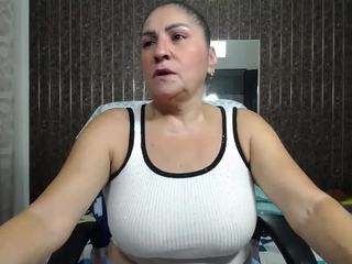 Sexy-Bigboobs10