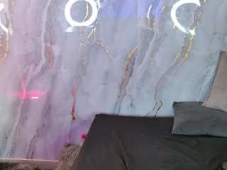 sofyqueen live webcam show