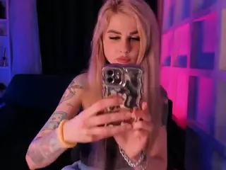 Adelebbyo's Live Sex Cam Show