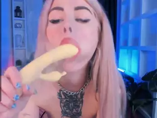 Adelebbyo's Live Sex Cam Show